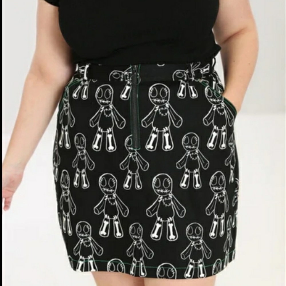 🎃Voodoo doll skirt by Hell Bunny
